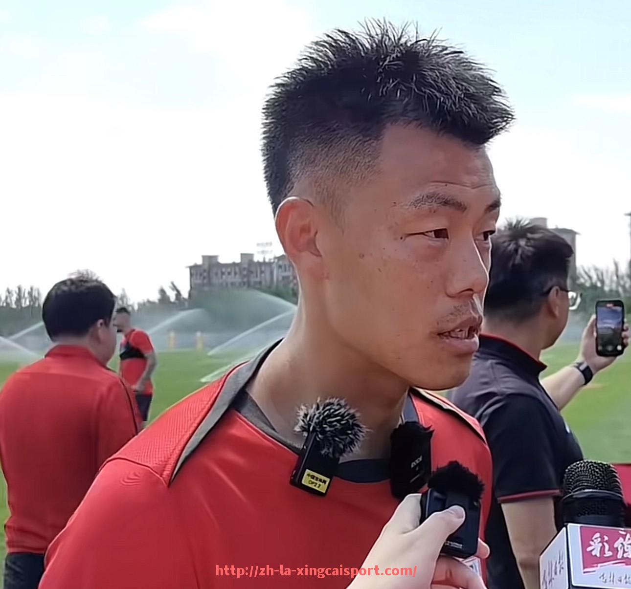 杏彩体育-世俱杯主流解说嘉宾个人风格差异及相关争议整理